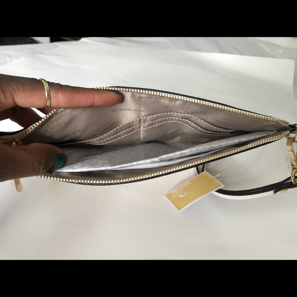 MICHAEL Michael Kors Medium Zip Wristlet - Picture 6 of 8